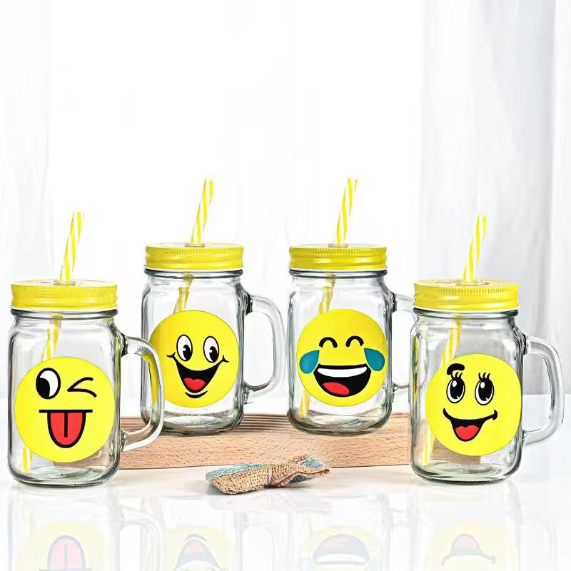 Mugs en verre avec motifs emojis