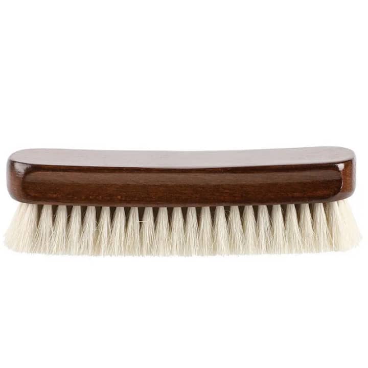 Brosse à vêtements en bois