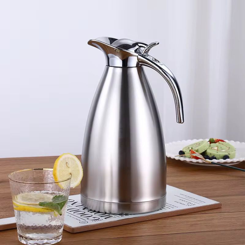 Carafe isotherme en acier inoxydable