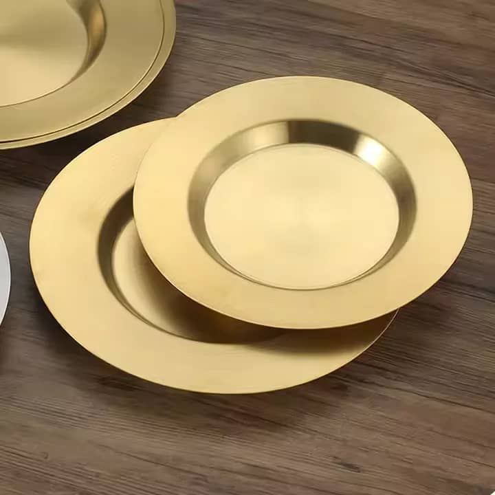 Assiettes en méta