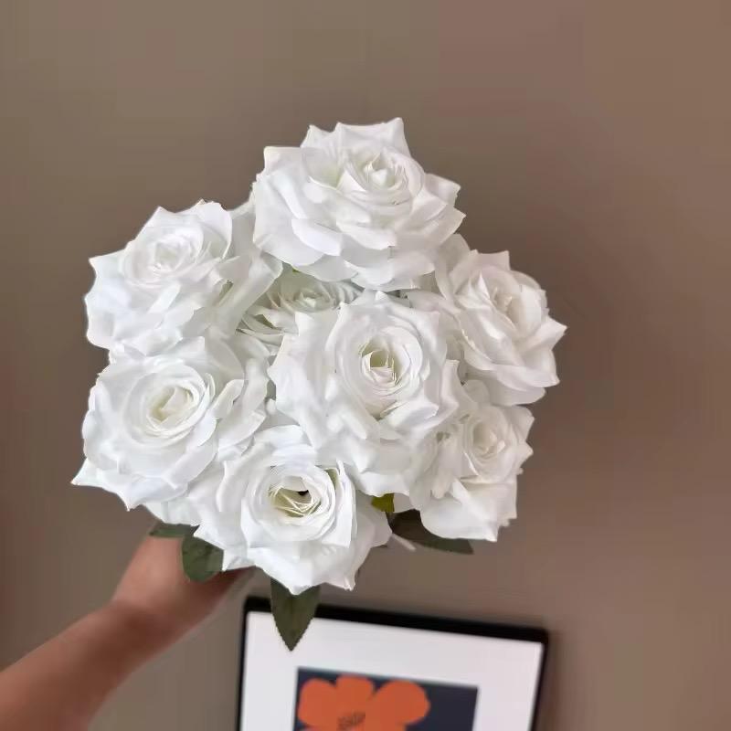 Bouquet de roses artificielles