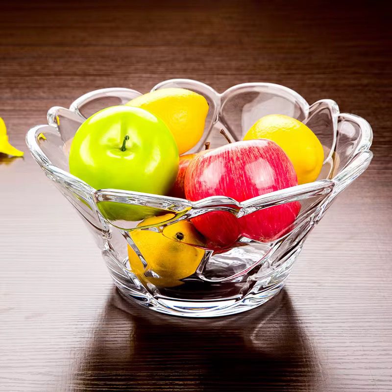 Coupe en verre motif pétales