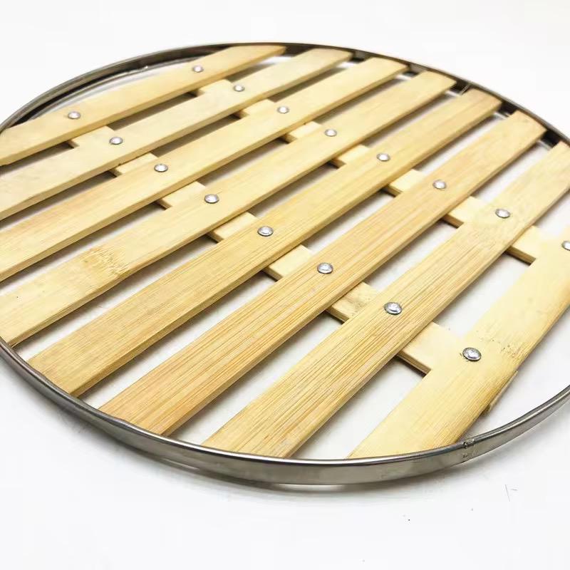Grille en bambou