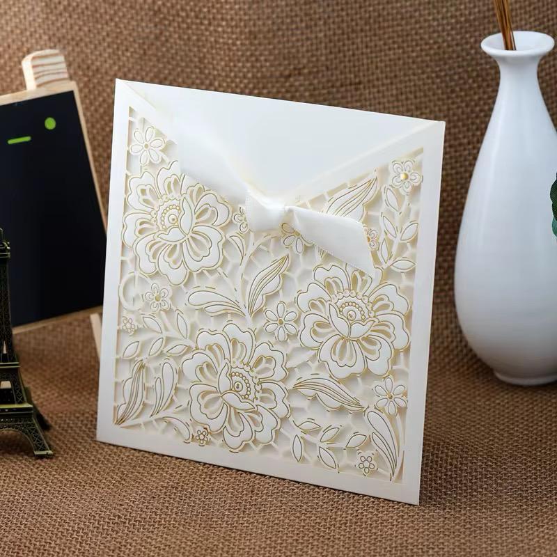 Enveloppe décorative en relief