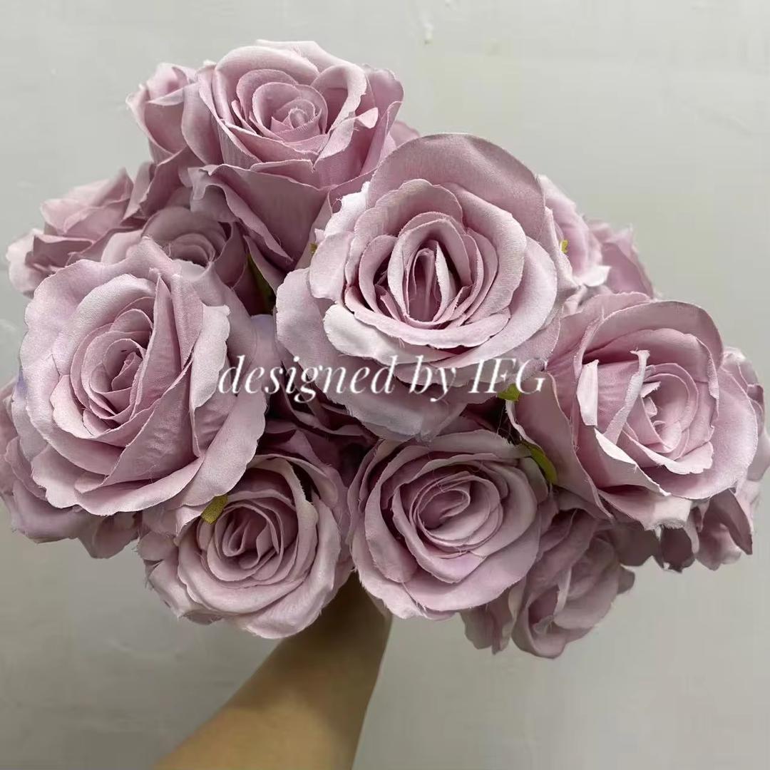 Roses artificielles