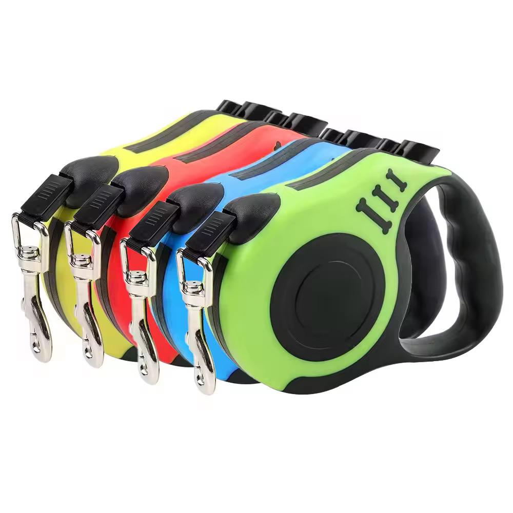 : Laisses rétractables automatiques pour chien (lot ou couleurs variées)
