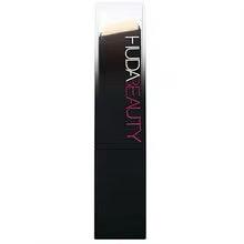 HUDA BEAUTY