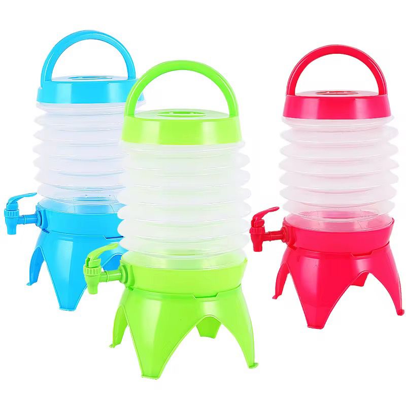 Distributeur d'eau en plastique