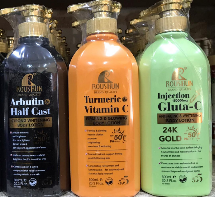 ROUSHUN Lotion pour le corps Absorption rapide Blanchissant Éclaircissant Resserrer la peau Anti-âge Fade Rides Ingrédients naturels Vitamine C