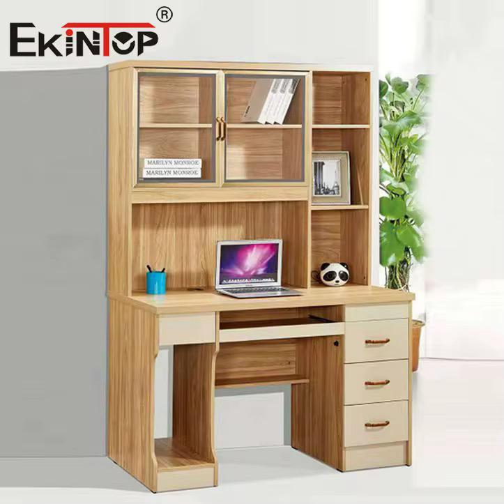 Bureau multifonction en bois clair