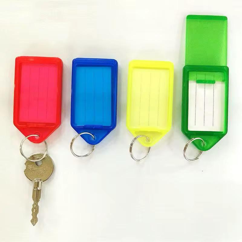 Étiquettes porte-clés colorées