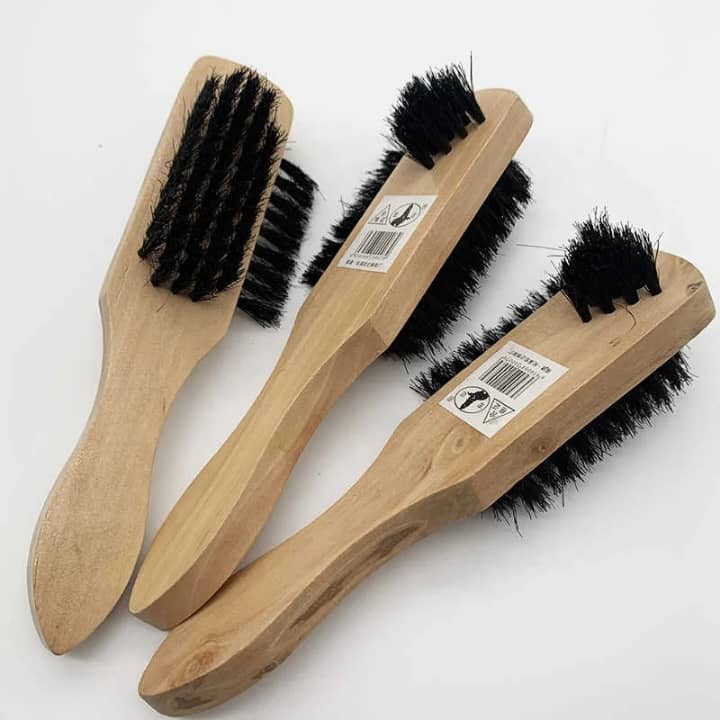 Brosse en bois pour nettoyage