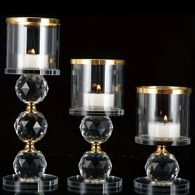 Candelabres en cristal avec accents dorés