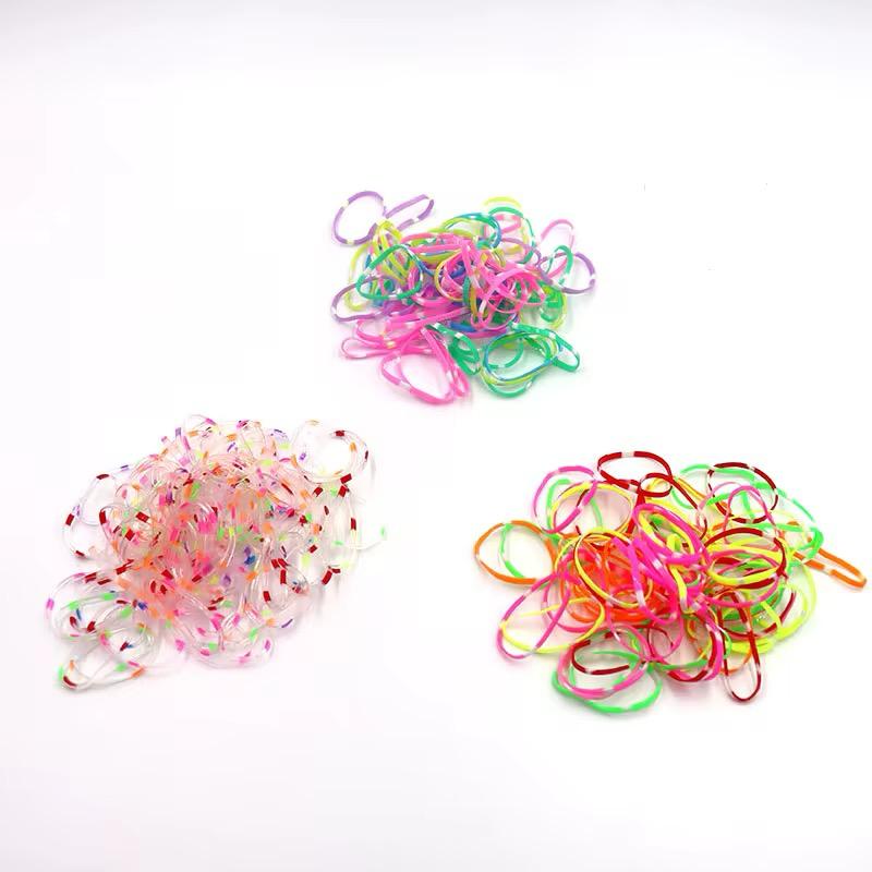 Élastiques multicolores